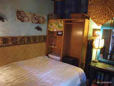 Side Priv.entryBedroom-Not in MainH