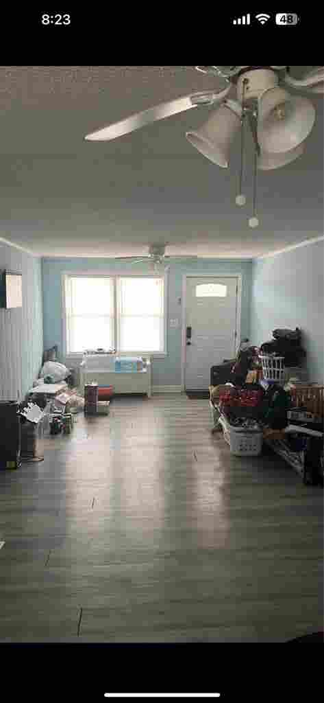 Looking for 1 roommate ASAP!