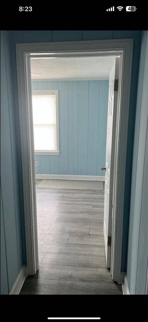 Looking for 1 roommate ASAP!