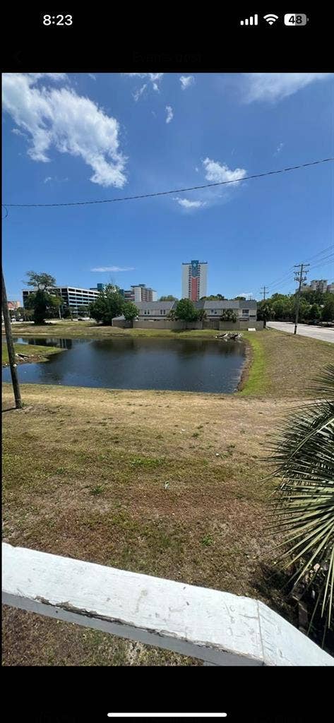 Looking for 1 roommate ASAP!