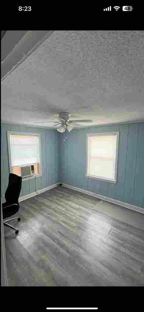 Looking for 1 roommate ASAP!