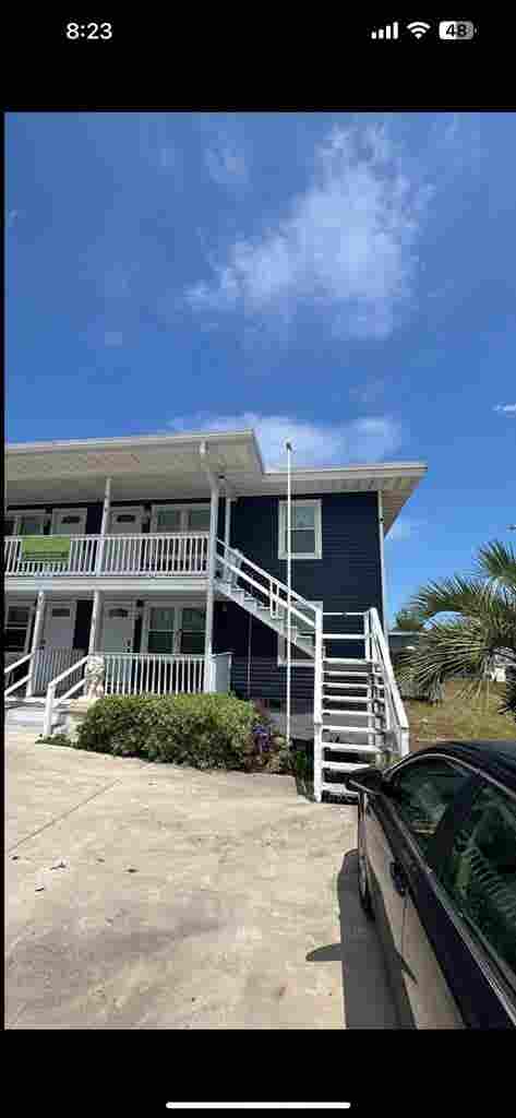 Looking for 1 roommate ASAP!