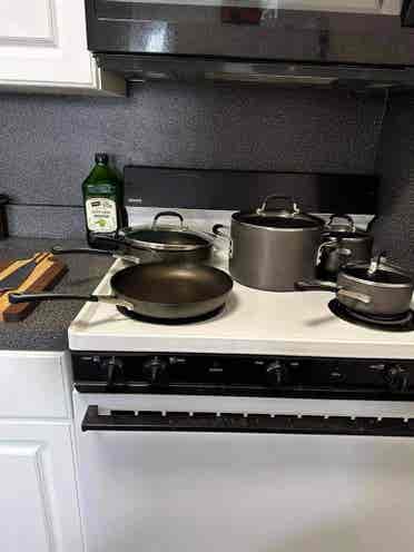1Bd Apartment/ Utilities Included
