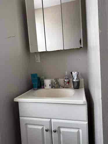 1Bd Apartment/ Utilities Included