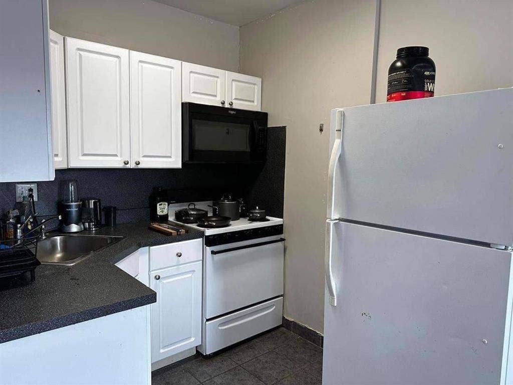 1Bd Apartment/ Utilities Included