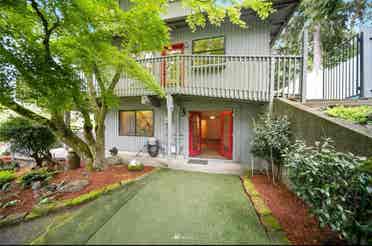 Room for Rent Community Living!
