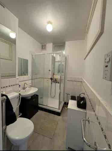 I am looking for someone to sublet