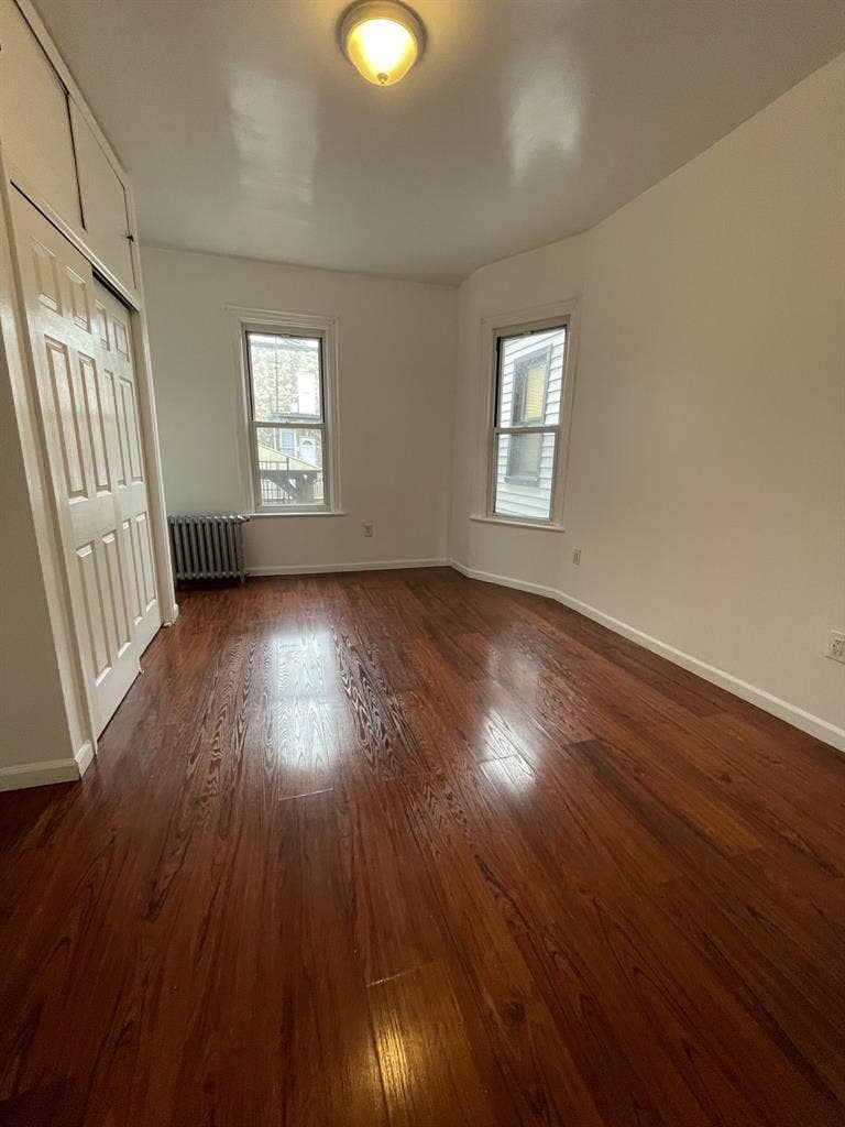 Large Room to Rent