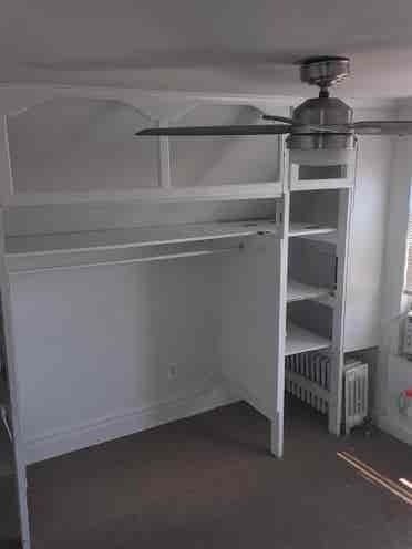 Large private room available JUNE 1
