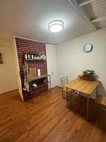 Large private room available JUNE 1