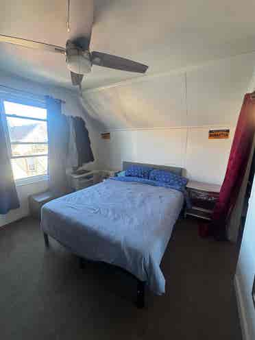 Large private room available JUNE 1