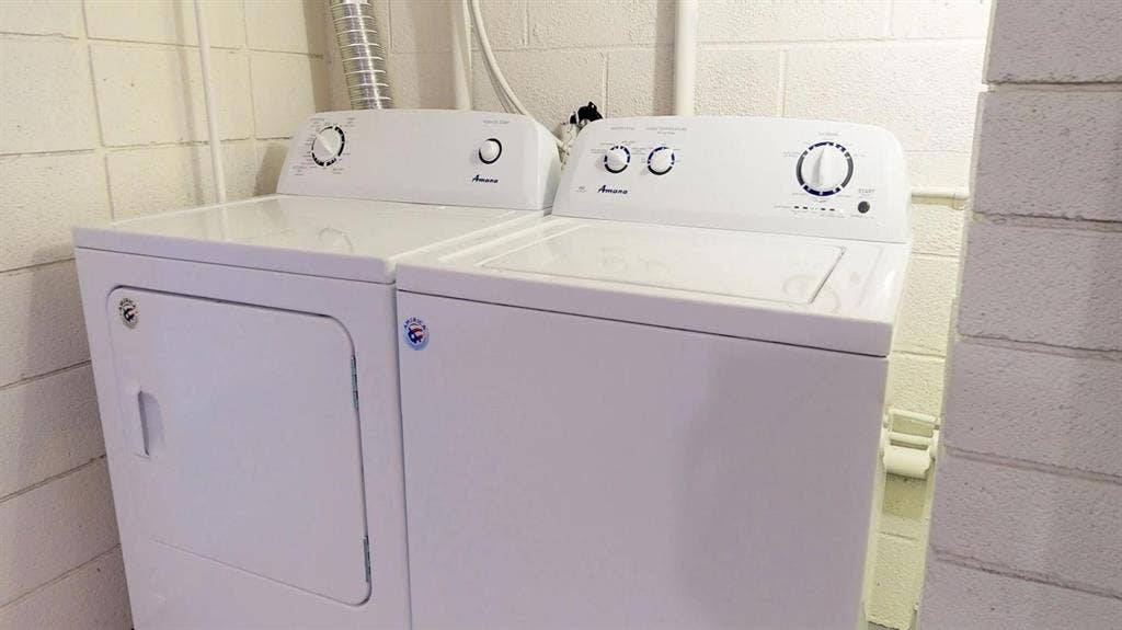 1 BR in Manhattan Beach