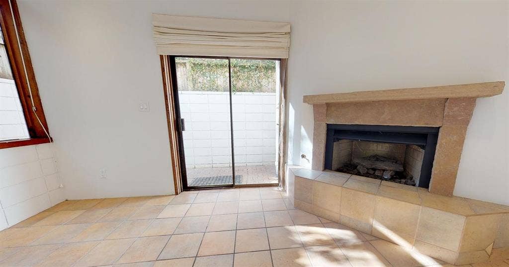 1 BR in Manhattan Beach