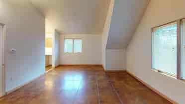 1 BR in Oakland