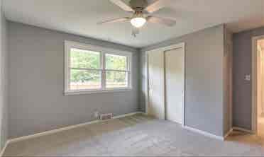 Top floor home all utilities inc.