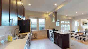 1 BR in Seattle