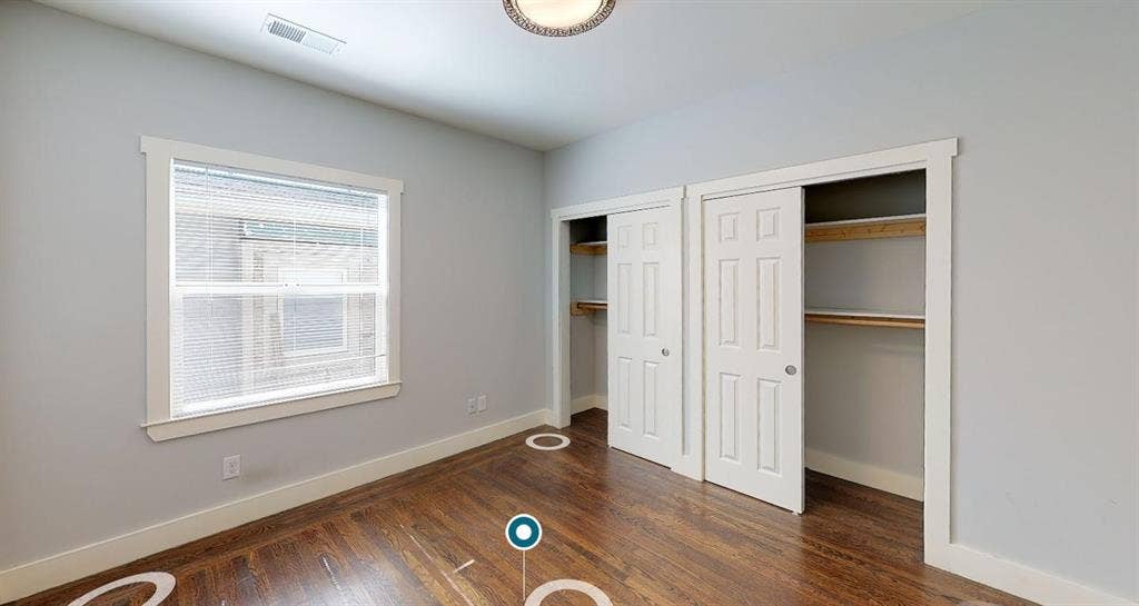 1 BR in Oakland