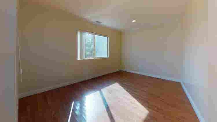 1 BR in Los Angeles