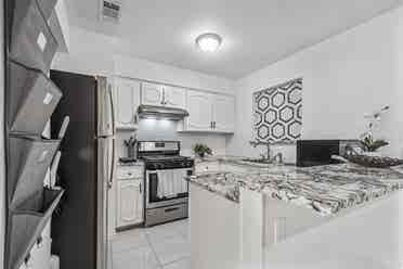 1 BR in Arlington