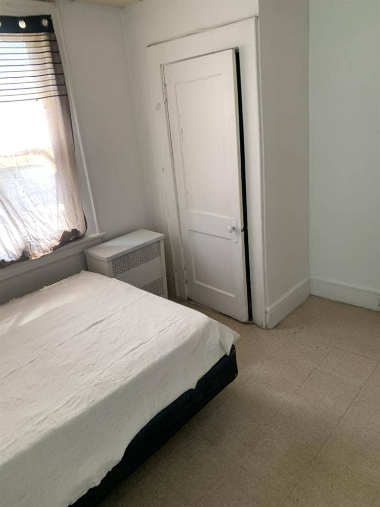 Roommate Wanted
