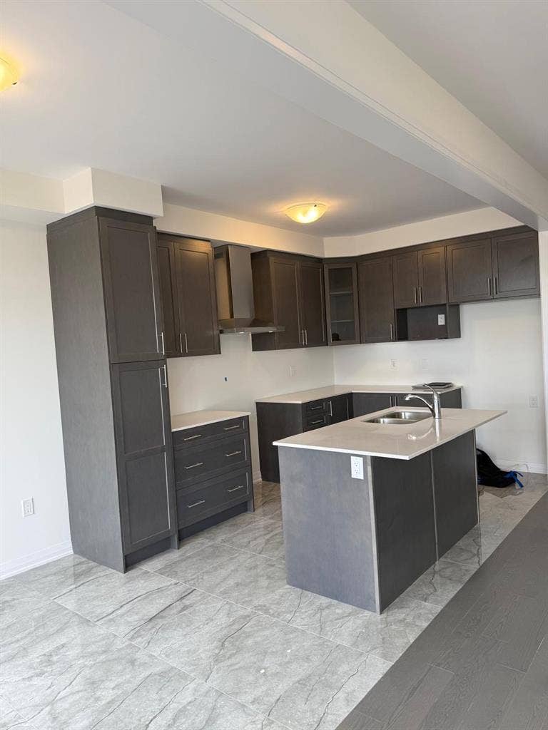 3 Bedroom Townhouse for Rent