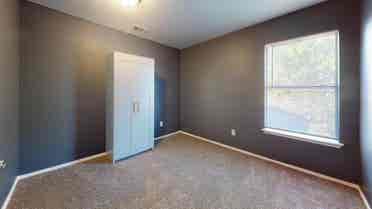 1 BR in DeSoto
