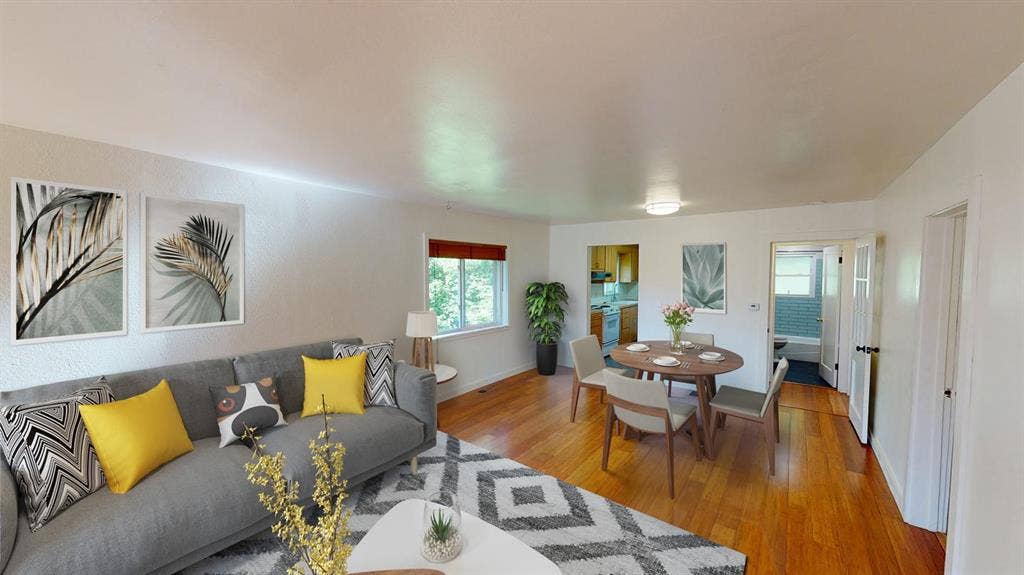3 BR in Seattle