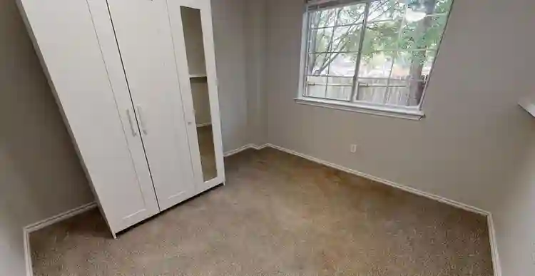 1 BR in Austin
