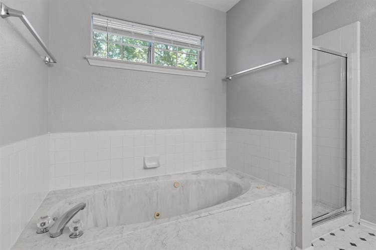 1 BR in Austin