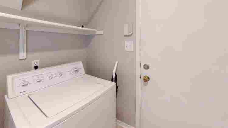 1 BR in Austin