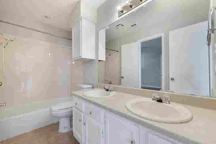 1 BR in Austin