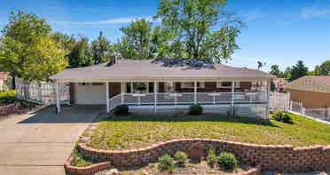 4 BR in Lakewood
