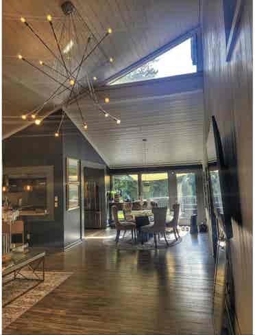 Beautiful one bedroom and a shower