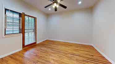 1 BR in Chicago