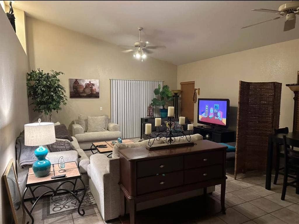 Private room for rent, Desert Ridge