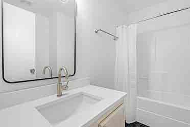 1 BR in Lancaster