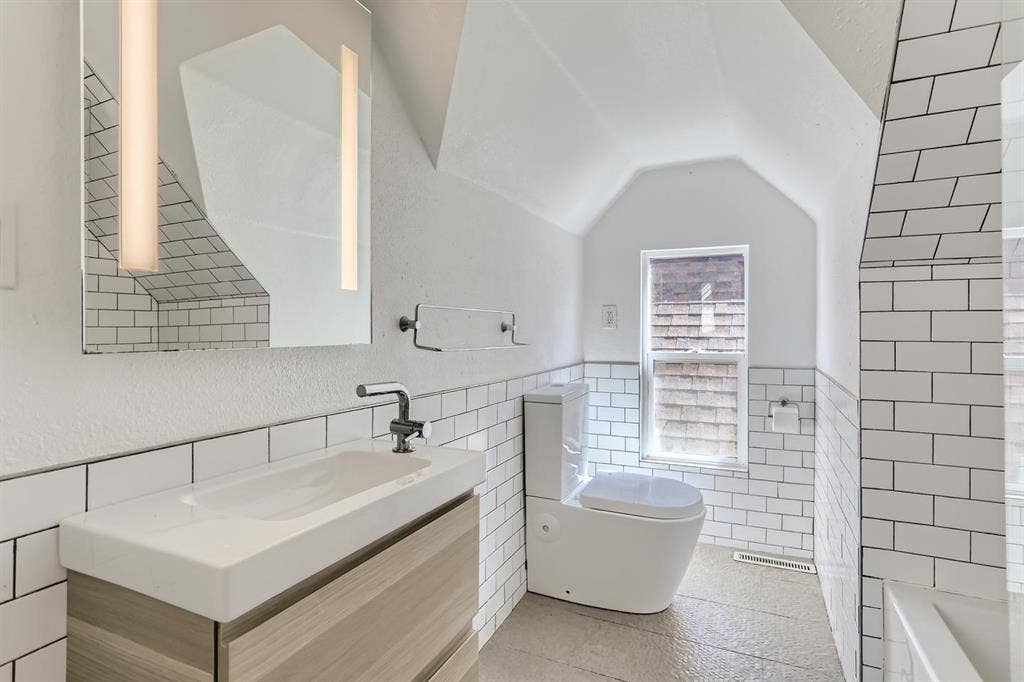 3 BR in Denver
