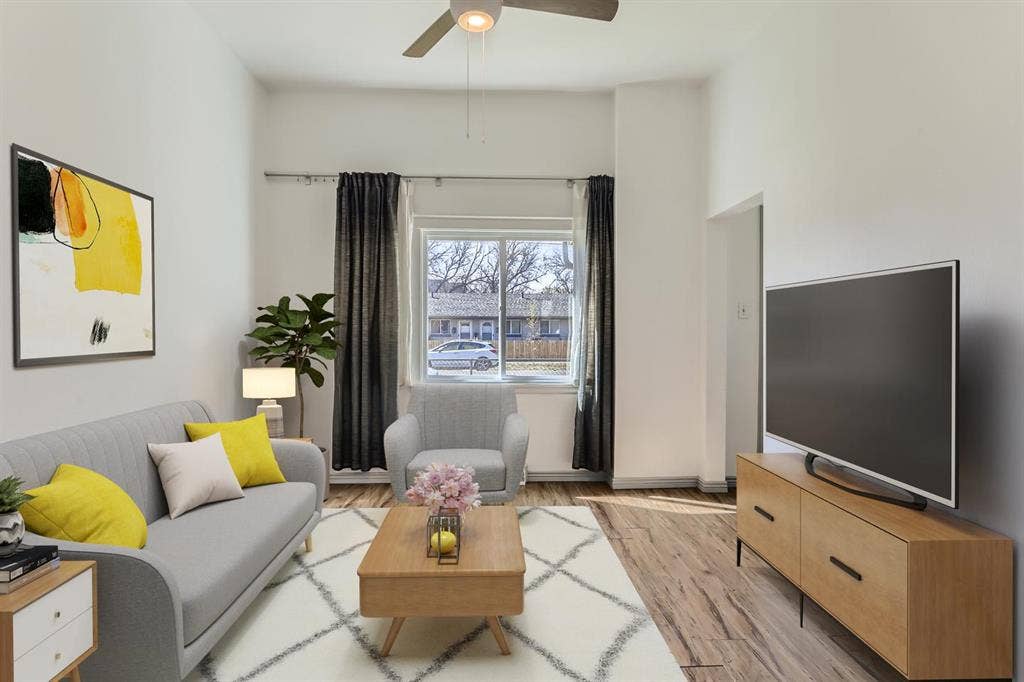3 BR in Denver