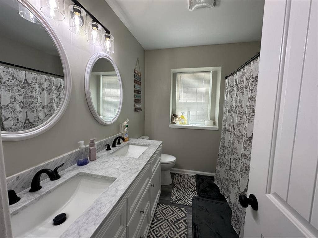 Fully Furnished Room for rent