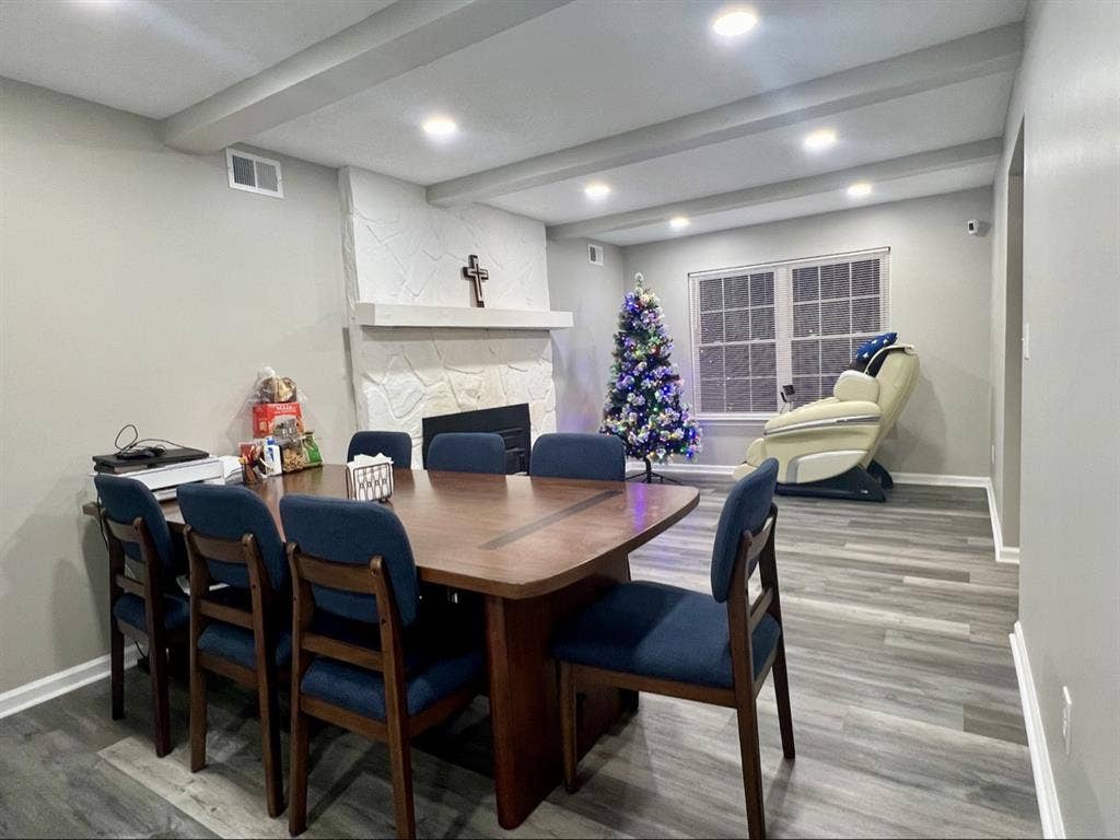 Fully Furnished Room for rent