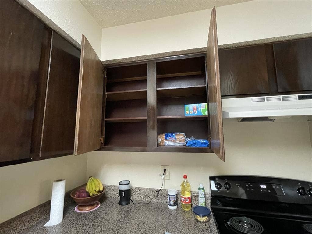 Female roommate only