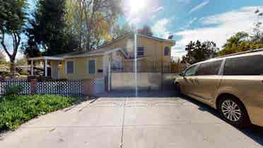 1 BR in Long Beach