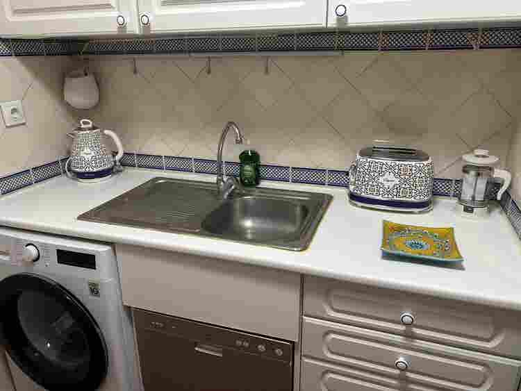 Beautiful T1 Apt/ House in Alfama