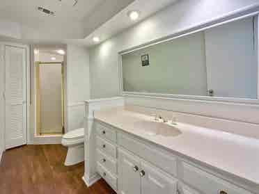 1 BR in Arlington