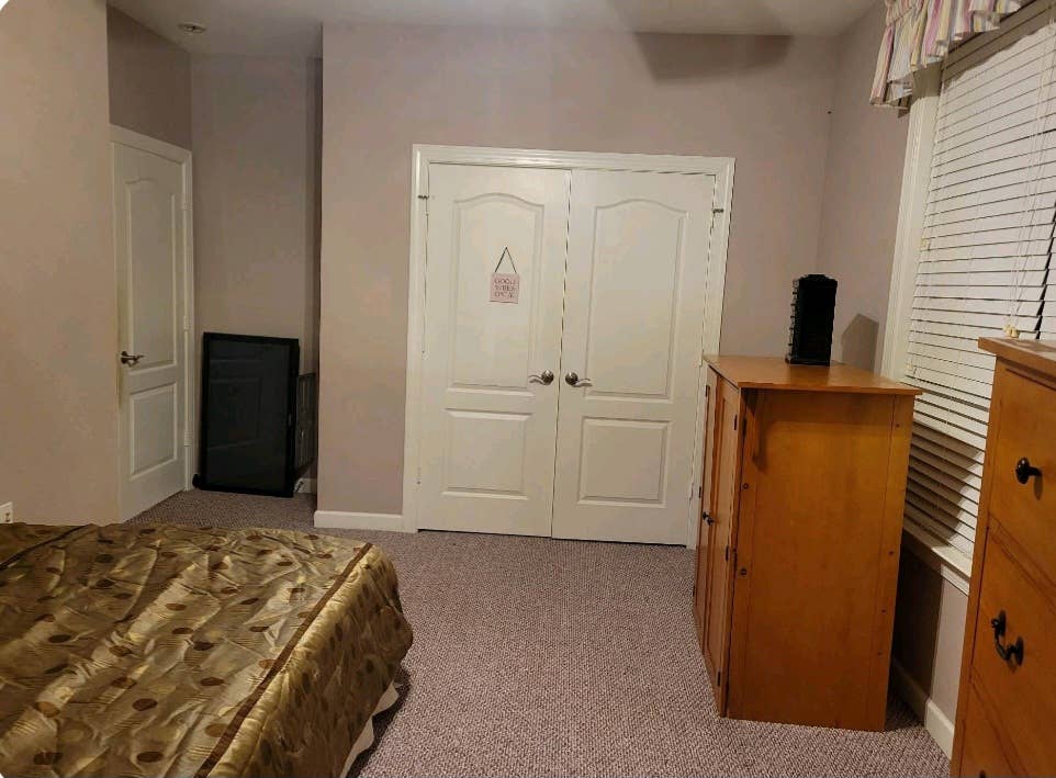 Spacious furnished room