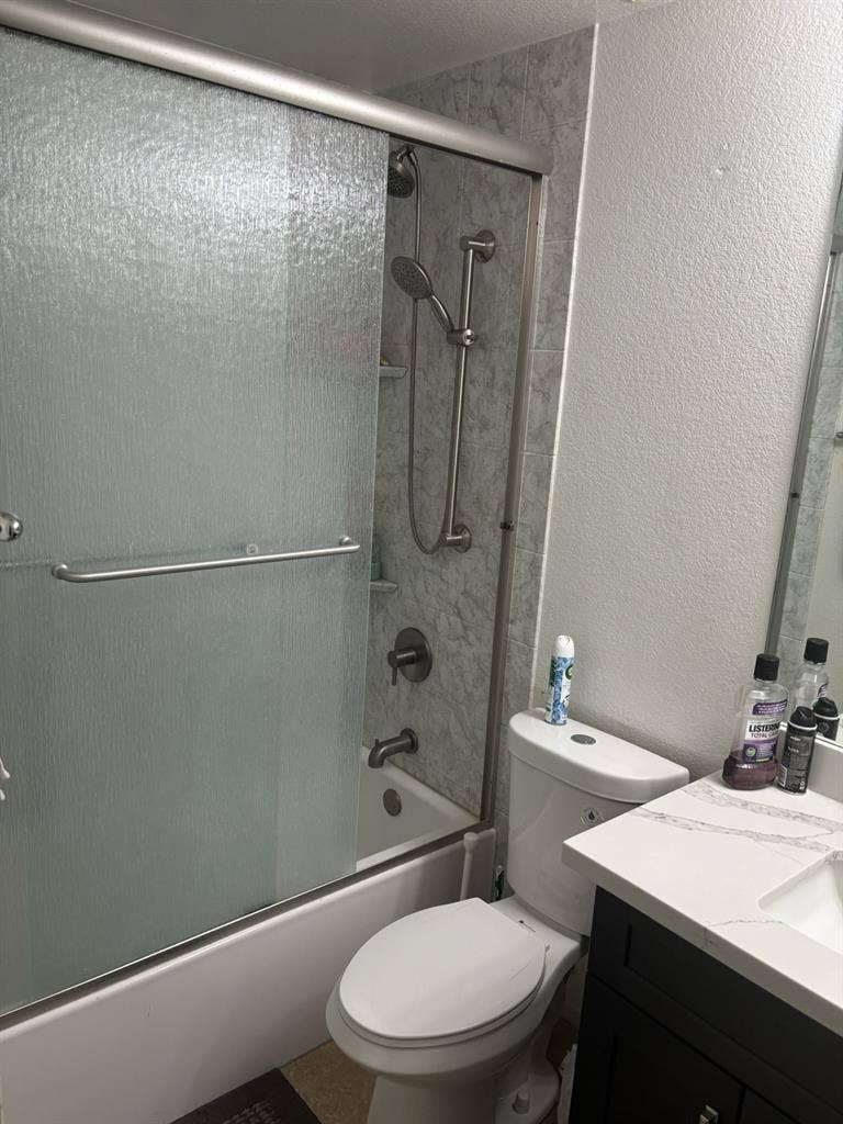 Room for rent in NE Mesa