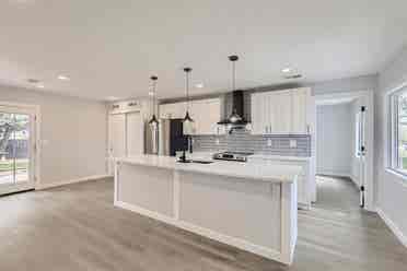 3 BR in Denver