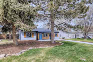 3 BR in Denver