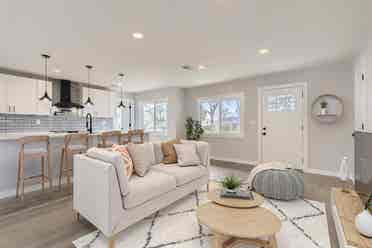 3 BR in Denver