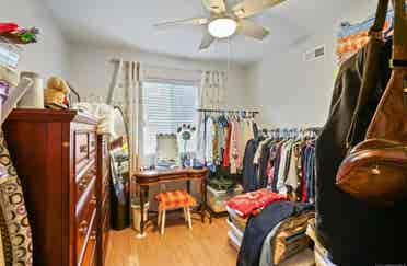 Looking for a roommate in